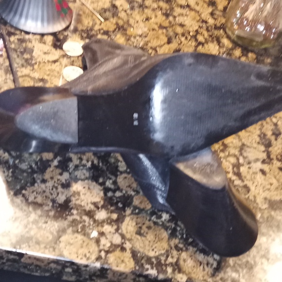 Nine west size 8.5 - Picture 3 of 4